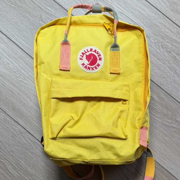 KÅNKEN EVERYDAY OUTDOOR Corn Yellow Fjällräven Kånken Classic Backpack School - Picture 1 of 13